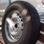 What is the difference between a radial tire and a bias tire?