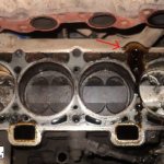 signs of a cylinder head gasket failure
